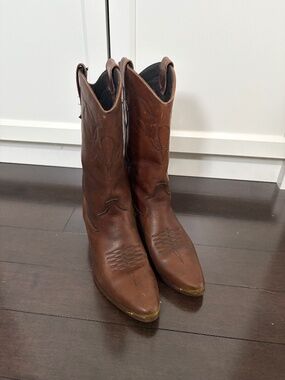 Laredo Mid calf western boots women’s size 7